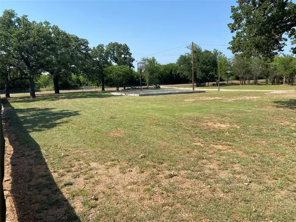 E 16th St, Cisco, TX 76437