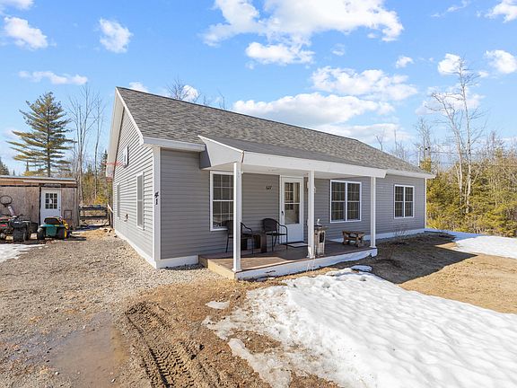 2nd image of 41 Hidden Pond Road