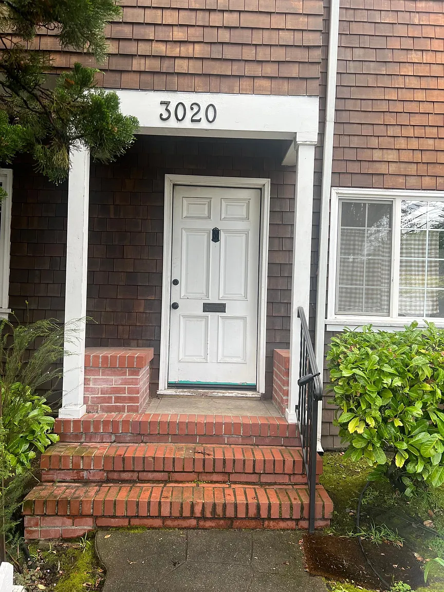 3020 Shattuck Ave photo 1
