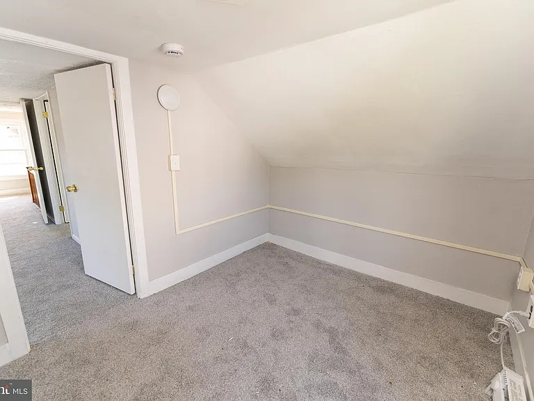 1507 Race St — Photo 41