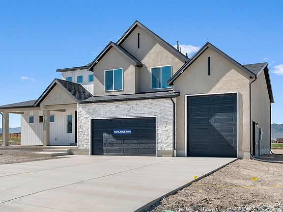 3rd image of 4035 N 560 W #13
