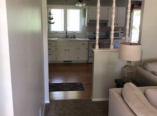 106 Pleasant Dr, La Porte City, IA 50651