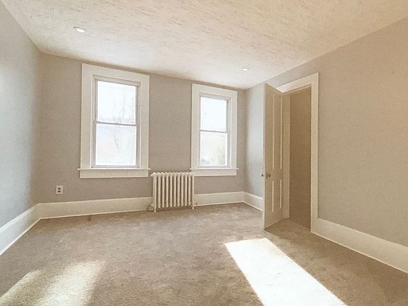 2nd image of 130 Hortonville Main St #1