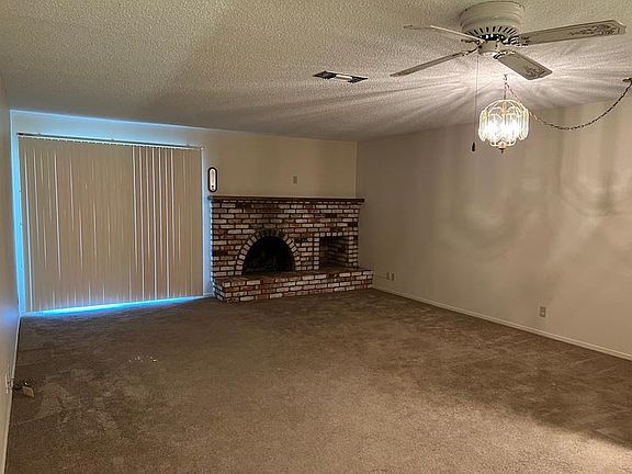 2nd image of 168 Vineyard Cir