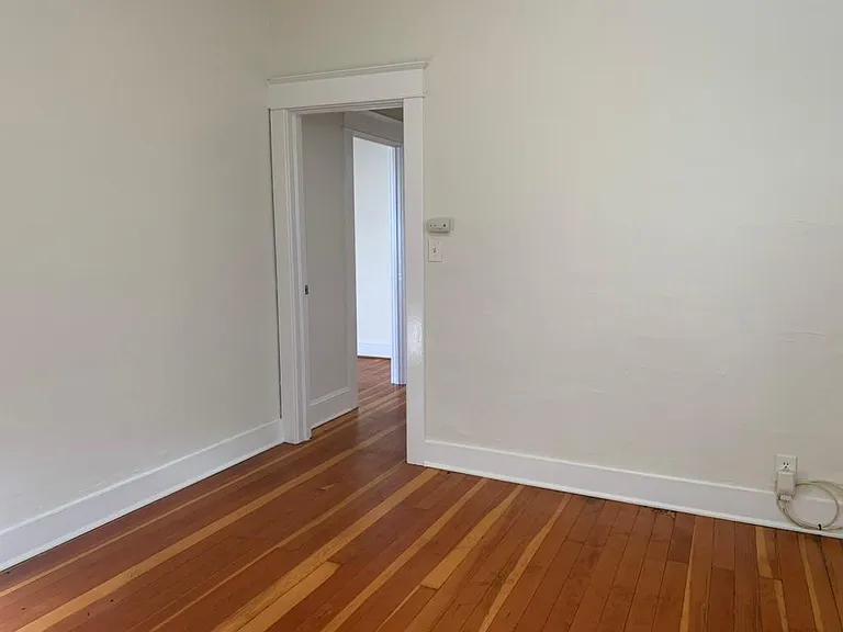 4920 SE Franklin St — Photo 23