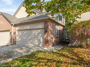 55222 Boardwalk Dr, Shelby Township, MI