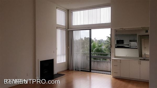 1st image of 1456 S Shenandoah St APT 304