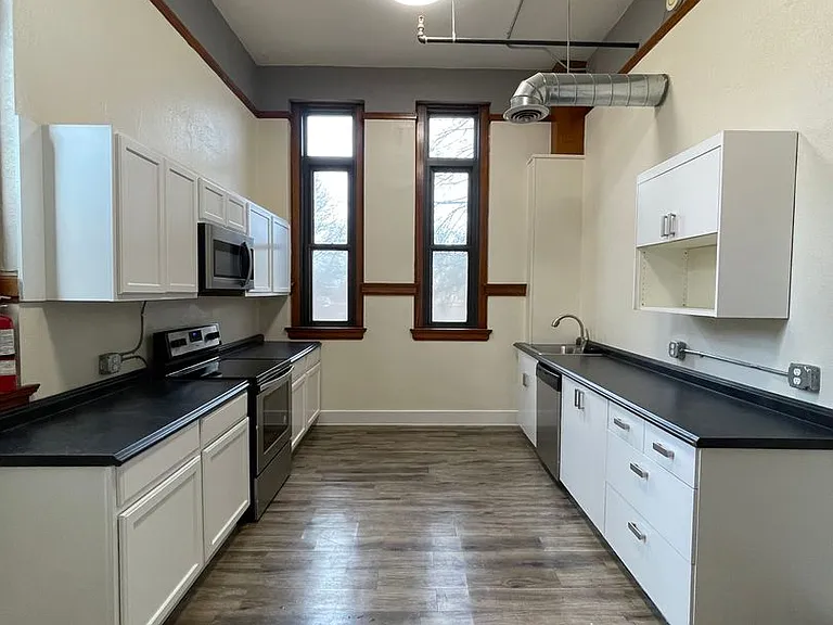 132B Franklin St — Photo 1