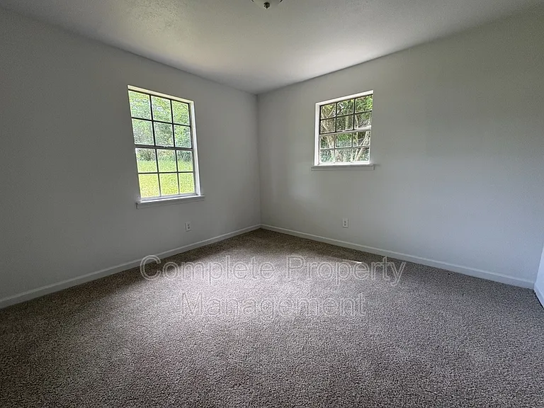 1425 Hibernian St — Photo 7