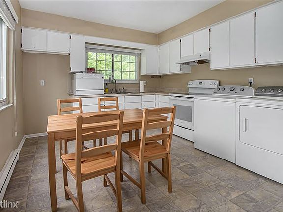 2nd image of 1651 Dicken Dr