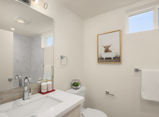 307 N 138th St UNIT C, Seattle, WA 98133