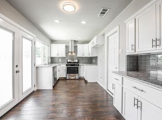 1802 Redbud Cir, Carrollton, TX 75006