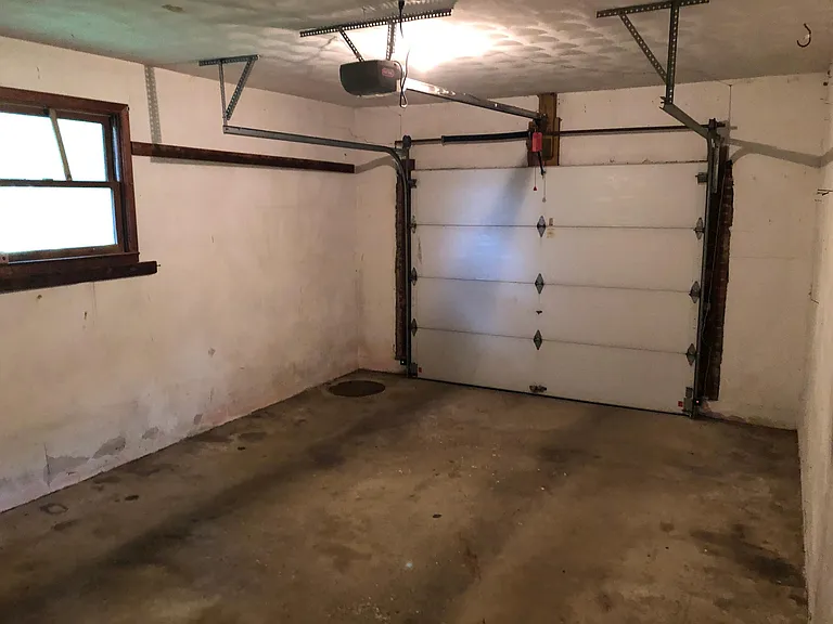 7336 Kyles Station Rd — Photo 30
