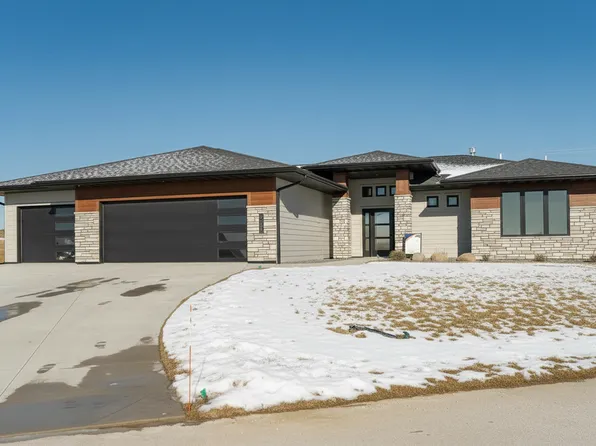 6653 Morgan Dr NW, Byron, MN 55920