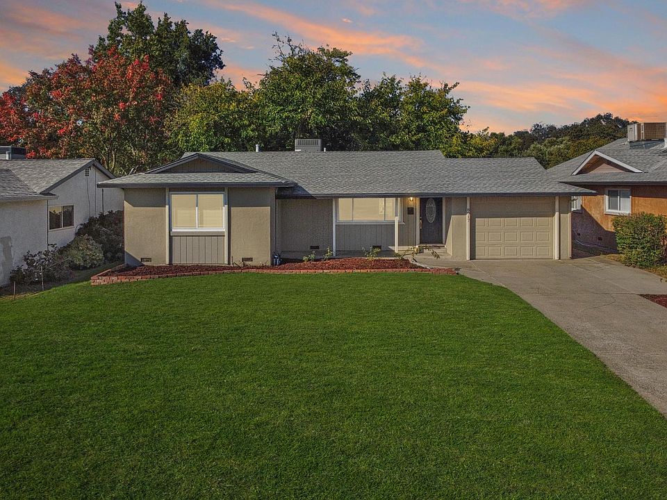 1st image of 8017 Glen Tree Dr