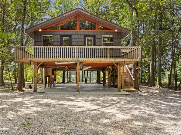 13005 Lamey Bridge Rd, Diberville, MS 39540