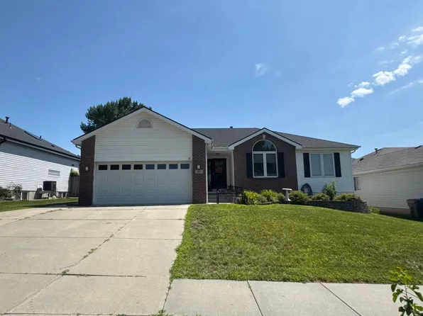 2111 Atwood Ln, Lincoln, NE 68521