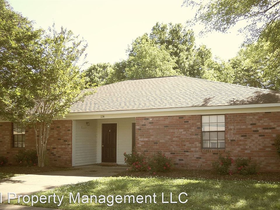 1st image of 124 Helen Cir #B