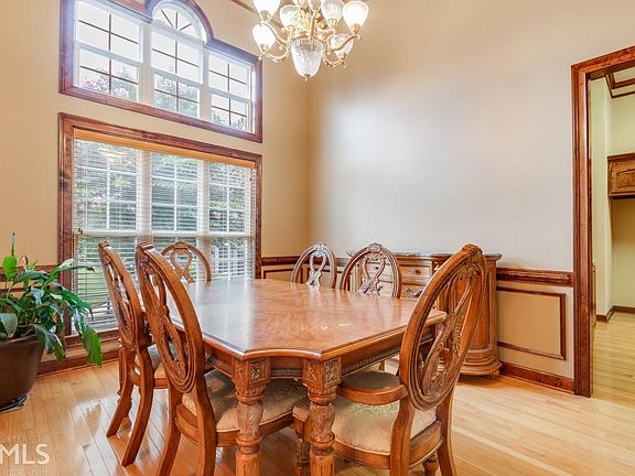 3rd image of 4314 Gladys Ct