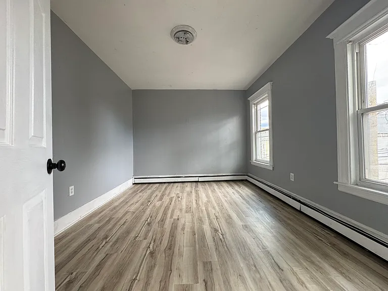 3 Putnam St #3 — Photo 8