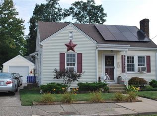 77 Balch St, Pawtucket, RI 02861
