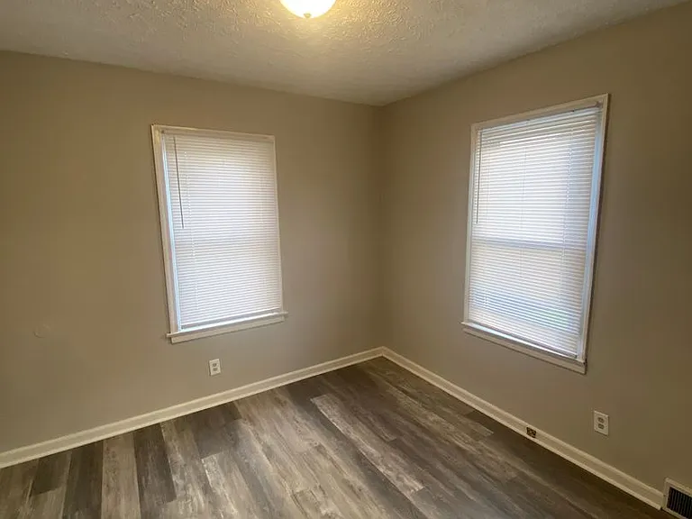 1106 Ellsworth Ave — Photo 17