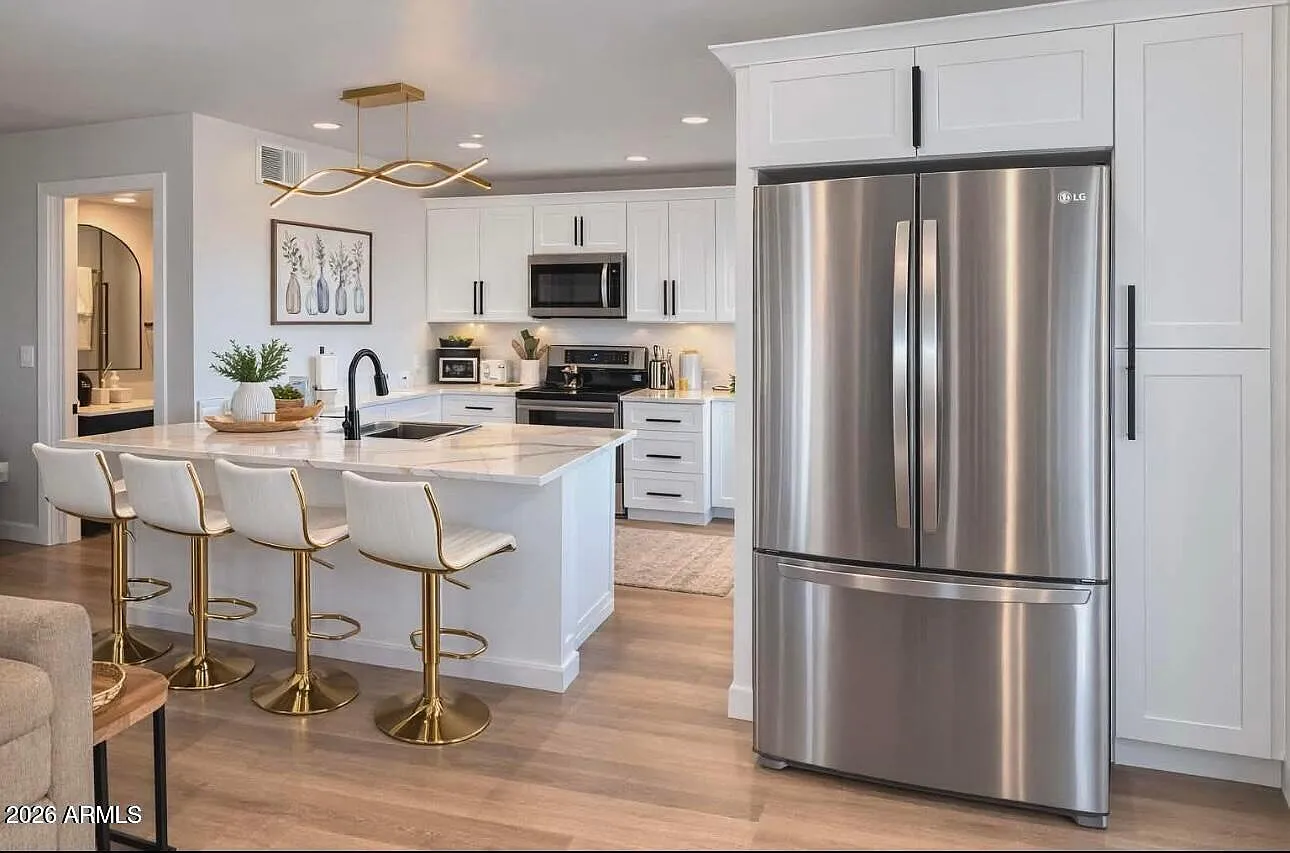 2 bed, 2.0 bath, 1026 sqft, $2,200 — Photo 1