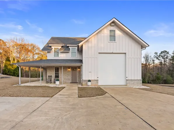 6061 Society Hill Rd, Opelika, AL 36804