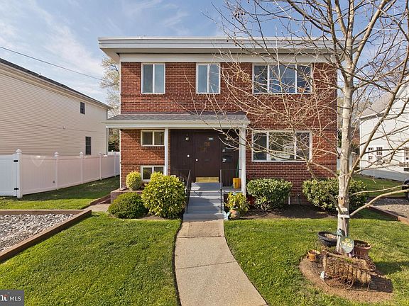 2nd image of 2815 13th St S #2