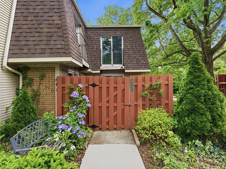 408 Darby Creek Rd — Photo 1