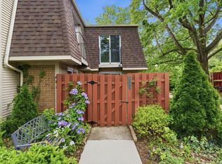 408 Darby Creek Rd, Lexington, KY 40509