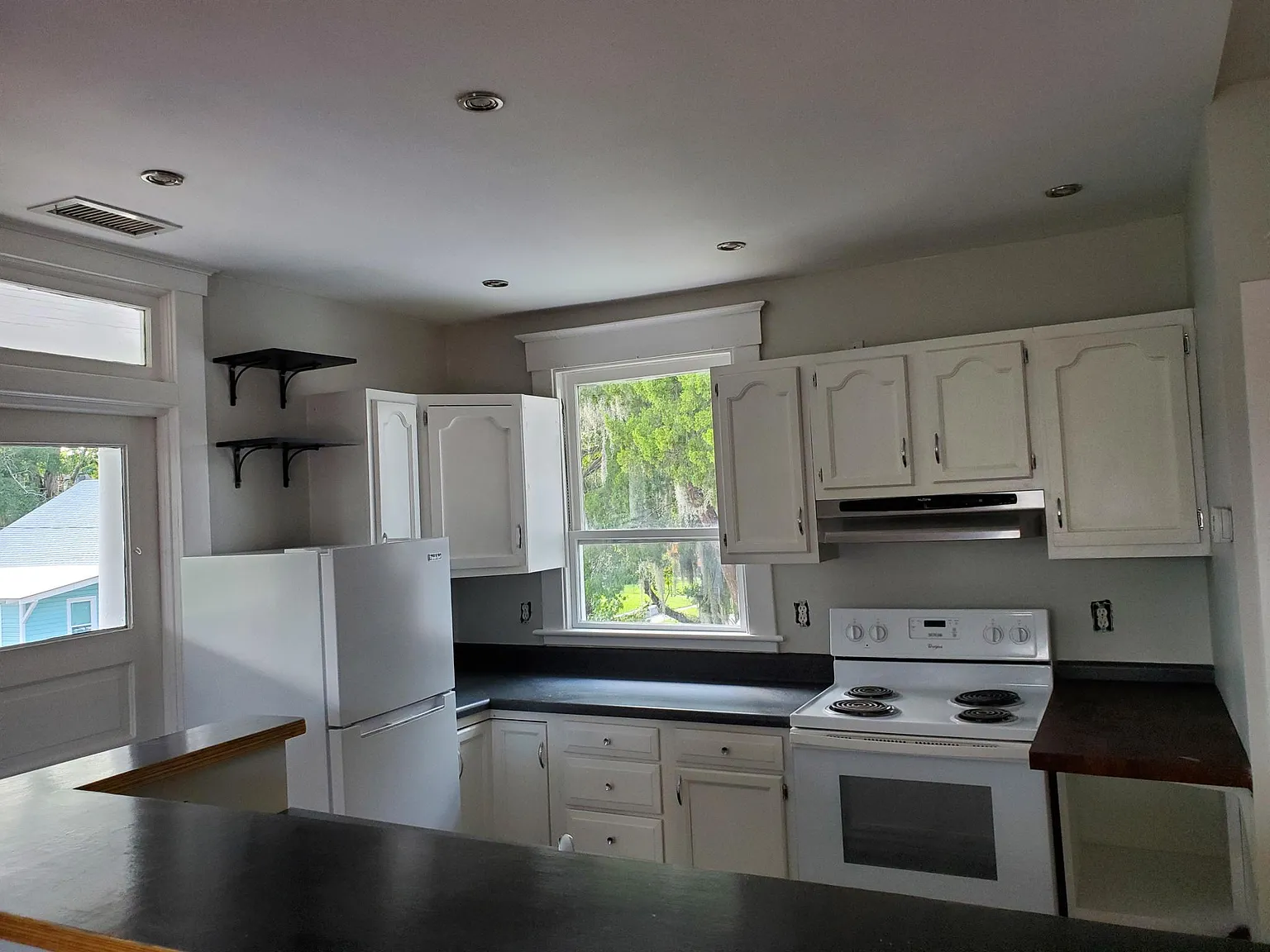 1 bed, 750 sqft, $1,500 — Photo 4