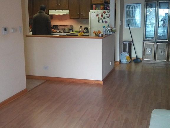 4th image of 450 Plum Creek Dr #1083