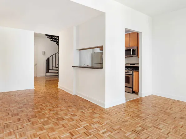 71 Broadway image 49 of 71