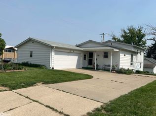 205 Helm St, Marshalltown, IA 50158