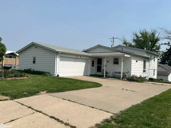 205 Helm St, Marshalltown, IA 50158