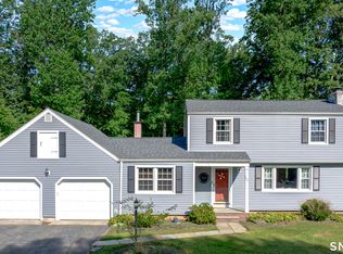 106 McDermott Circle, Hamden, CT 06514