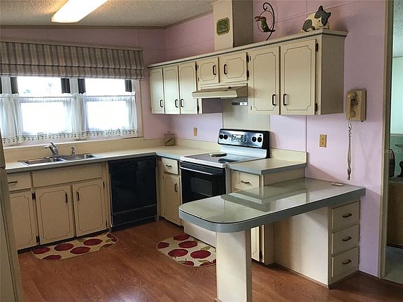 5th image of 6276 Oriole Blvd