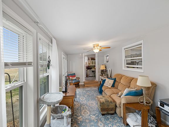 5th image of 885 Lock 5 Rd