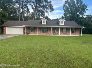 34 Yellowbird Ln, Picayune, MS 39466