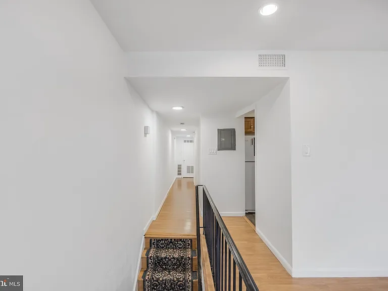 814 11th St NE #A — Photo 13