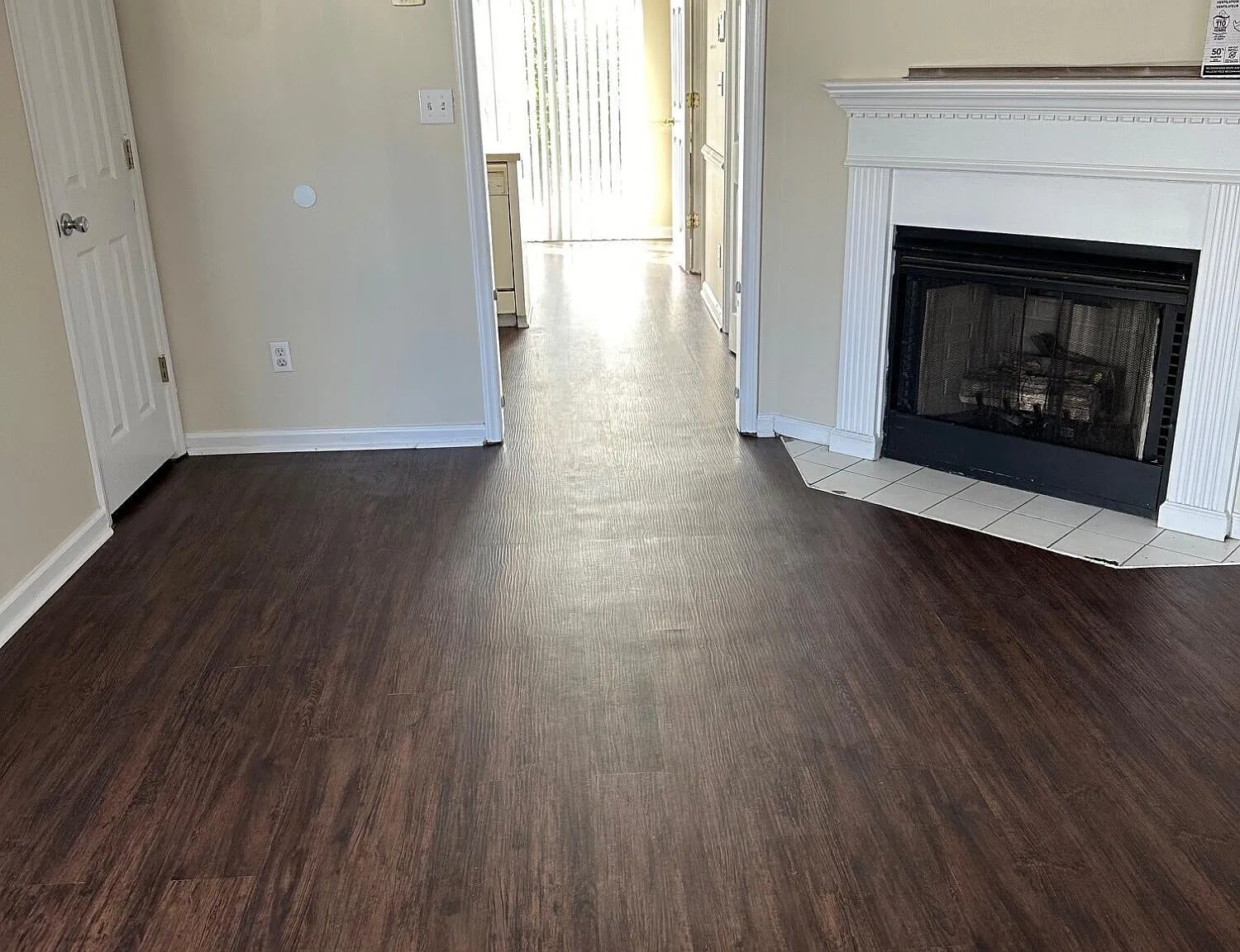 2 bed, 3.5 bath, $1,100 — Photo 4