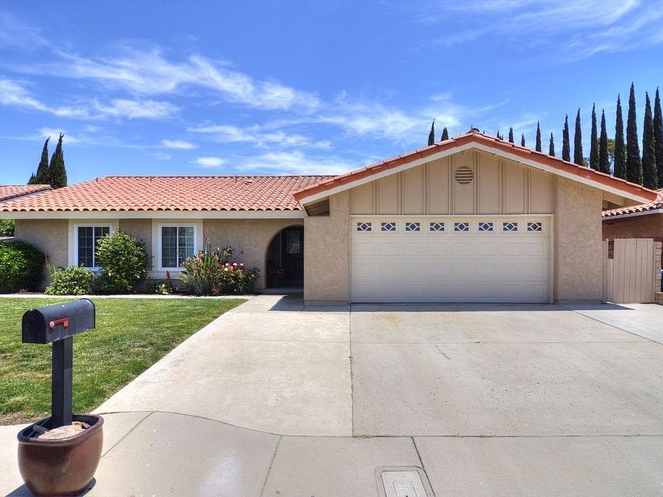 For Sale: 240 Eagleview Pl., Newbury Park, CA 91320