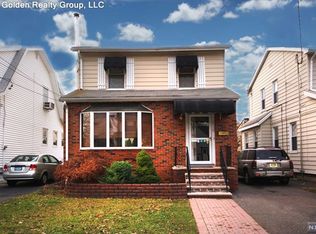 17 Devon St, North Arlington, NJ 07031