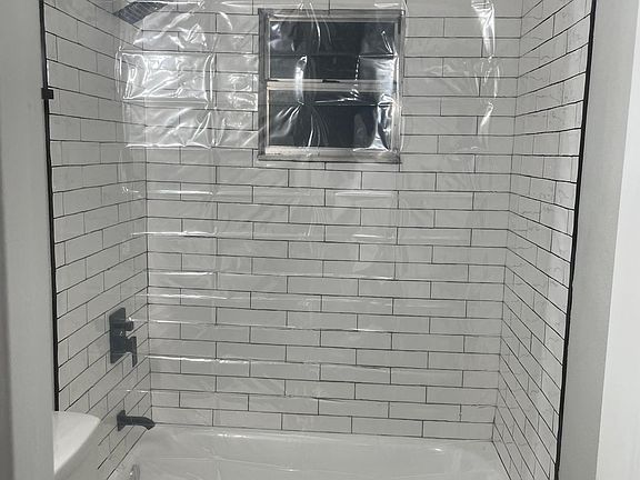 4th image of 4100 Barna Ave APT C