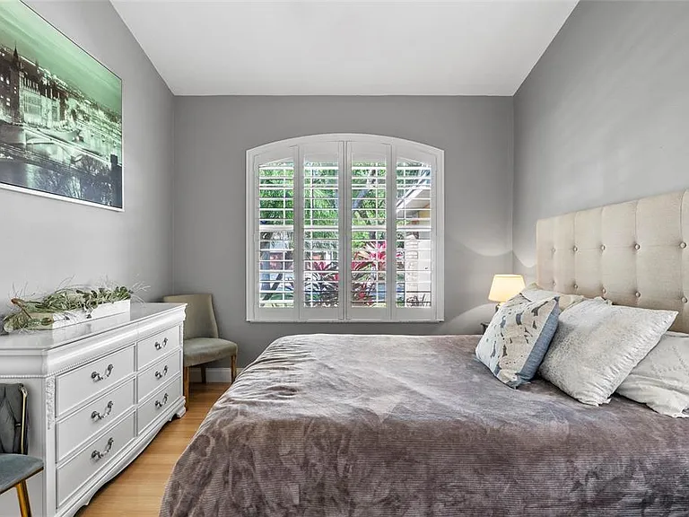 10602 Rochester Way — Photo 14