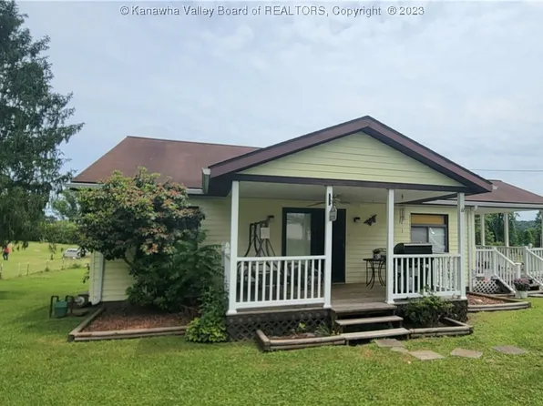 229 Martin Ln, Culloden, WV 25510