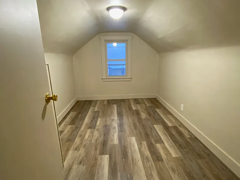 113 Harrison Blvd — Photo 15