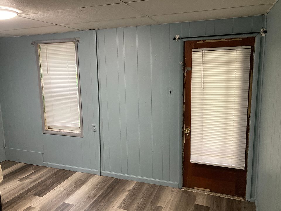 1st bedroom facing the front porch!