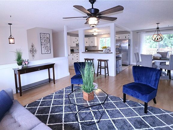 Open concept living w/ all new lighting and new paint.